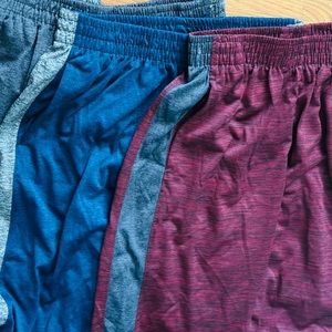 5 pairs of boys athletic shorts Essential Elements size 14/16
